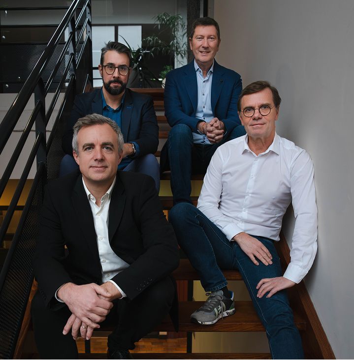 Photo de 4 memebres de l'équipe